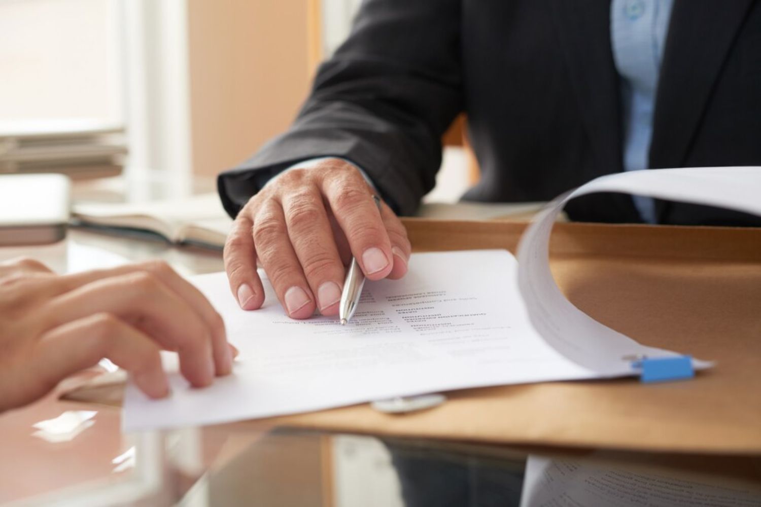 Solicitud de Beneficios Legales.